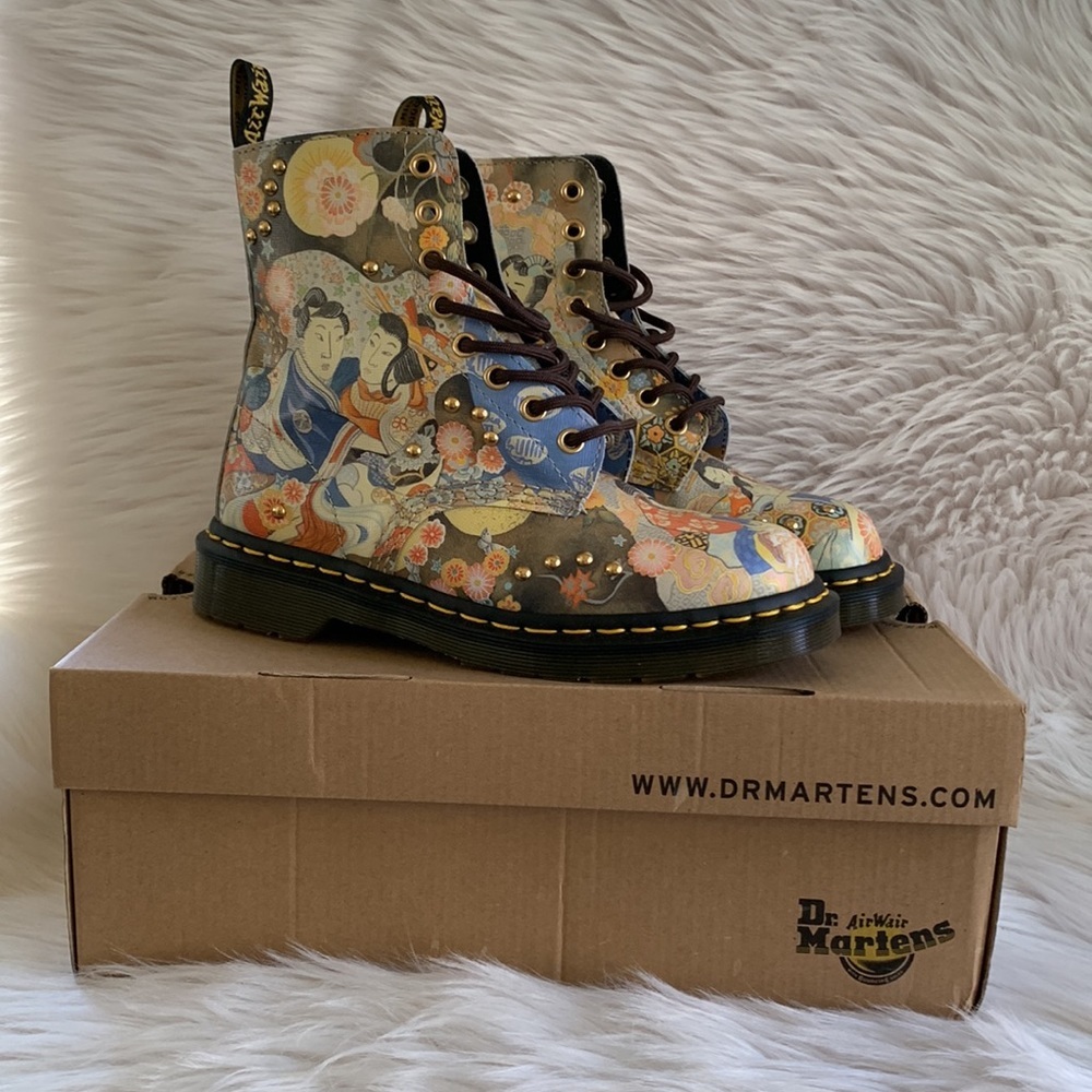 RARE Dr. Martens 1460 Pascal Eastern Art | US 6 - Picture 14 of 15